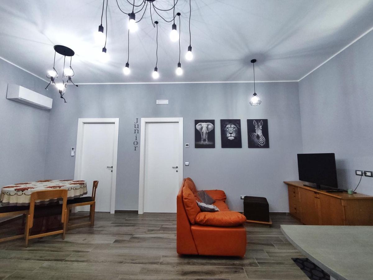 The Junior House - Casa Vacanza Лаурія Інферіоре Екстер'єр фото